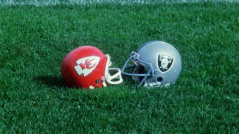 Built on contrast, the Raiders-Chiefs rivalry continues in primetime