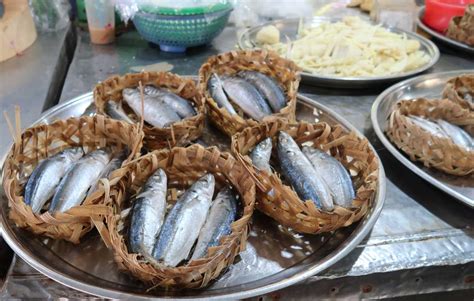 Ben Tre Market - Scooter Saigon Tours