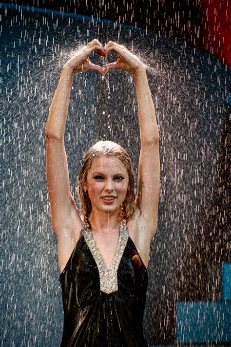 Fearless Tour 2009 Promotional Photos - Taylor Swift Photo (22397333) - Fanpop