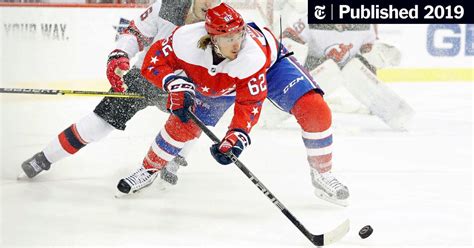 Carl Hagelin Made a Habit of Knocking Off the Capitals. Now He Is One of Them. - The New York Times