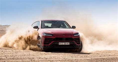 ESPERIENZA SABBIA - Lamborghini Urus in the desert