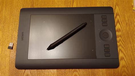 Wacom Intuos Pro Review: While Awesome, It Can't Get Me to Draw