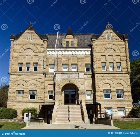 Shelby County Courthouse editorial image. Image of richardsonian - 101248345