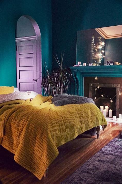 Deep sea green paired with mustard ️ | Winter bedroom decor, Eclectic bedroom, Retro home decor