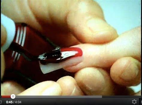 The Polished Medic: Gwen Stefani Luxurious Video Nails | Gwen stefani ...