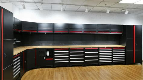 Black garage cabinets : u/Chaacong