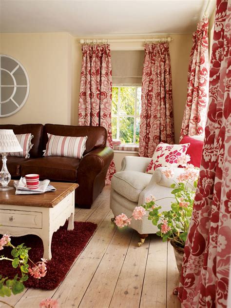 Red Living Room. *sigh* | Country living room, Living room red, Curtains living room