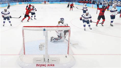 Canada beats U.S. to win women's hockey gold at Winter Olympics