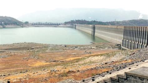 Water crisis looms as Mettur dam level dips