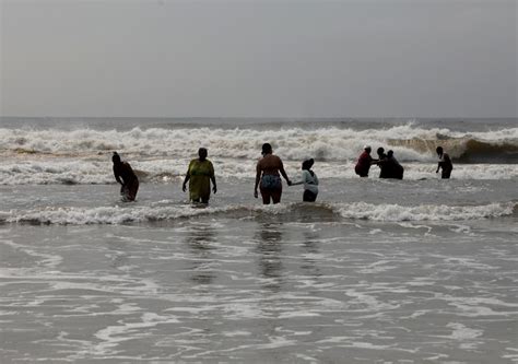 Mayor believes cash injection will help make eThekwini beaches safe for ...