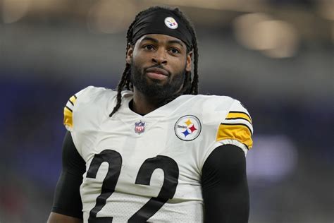 Pittsburgh Steelers' Najee Harris Slides in Latest RB Rankings - Sports ...