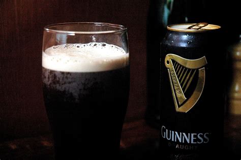 DUDE FOR FOOD: A Cold Guinness and Comforting Pub Grub at Finnians Irish Pub