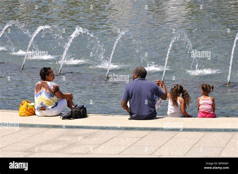 National World War II Memorial and fountain, Washington DC, USA Stock ...