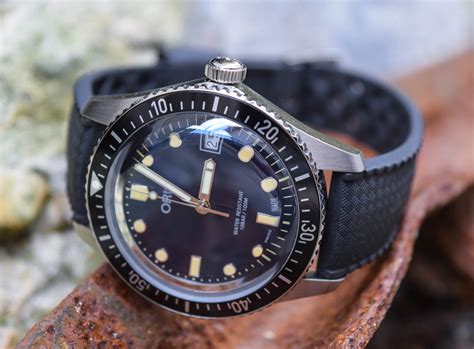 Oris Diver Sixty-Five 36mm Watch Review | aBlogtoWatch