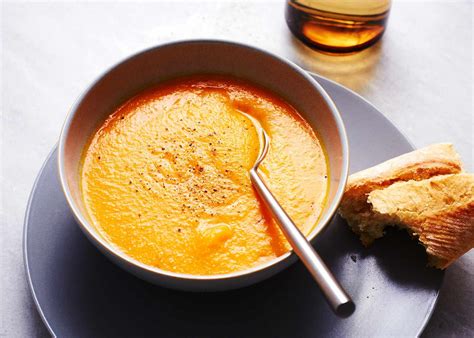 Purée of Carrot Soup Recipe With Potato