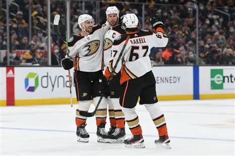 Ducks vs Maple Leafs Vegas Odds Prediction, NHL Prop Picks