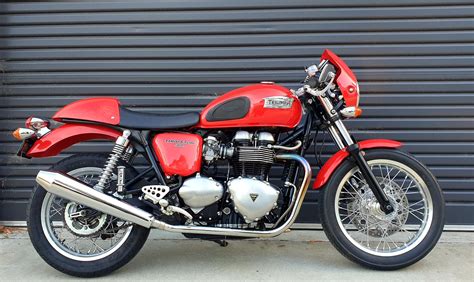 2008 TRIUMPH THRUXTON 900 - Shop