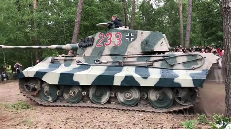 Original Tiger II Maybach SOUND 2018 - Königstiger Panzerkampfwagen VI in Fahrt - YouTube