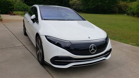 2022 Mercedes-Benz EQS Review: Very Long EV Range With Beautiful Design ...