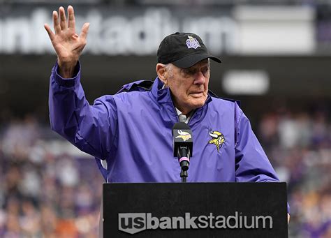 The Minnesota Vikings Are Honoring Their Legendary Coach This Way