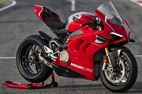 Siêu mô tô Ducati Panigale V4R ra mắt ở láng giềng với giá khiến người ...