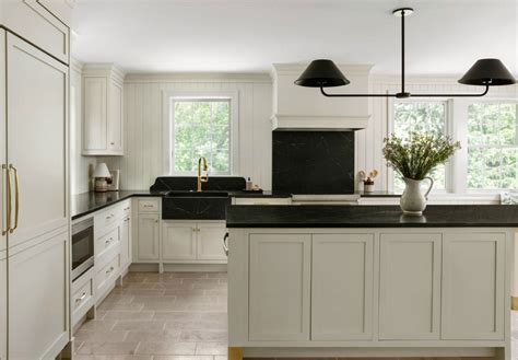 20 Black Kitchen Countertop Ideas for a Sleek and Polished Space