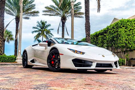 Rent Lamborghini Huracan Spyder 2018 White in Miami