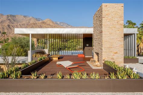 Kaufmann Desert House by Richard Neutra - Dwell