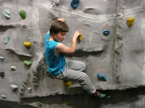 43 bouldering wall