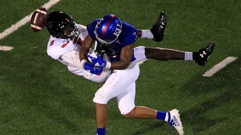 KU Jayhawks football vs. Texas Tech: Game score, 37-34 | Kansas City Star