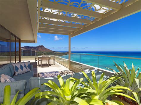 The Moana Surfrider Hotel of Waikiki, Hawaii—Elegance for the Ages ...