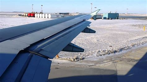 Air Canada A320 taking off from Winnipeg - YouTube