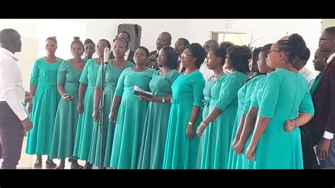 Endless_Praise_SDA_Choir_Ndiyimba - YouTube