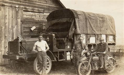 ww1 trucks - Google Search | Harley davidson history, World war one, Old trucks