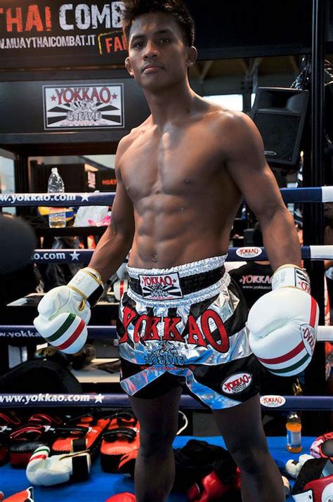 Buakaw Banchamek | YOKKAO Fight Team