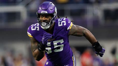 Vikings trading pass rusher Za'Darius Smith to Browns