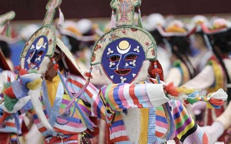 Tibetan Culture: Tibetan people, Language, Festivals, Cuisine