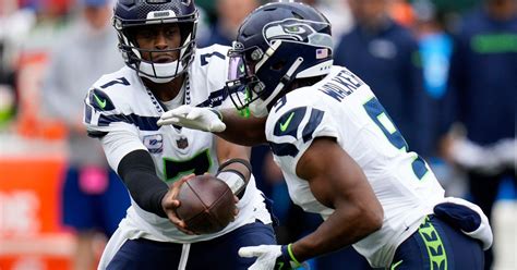 Commanders vs. Seahawks Week 9: 5 Questions with Field Gulls - Hogs Haven