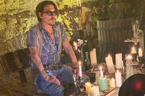 Johnny Depp reveals he leads a quiet life in £13 million Somerset estate | Marca