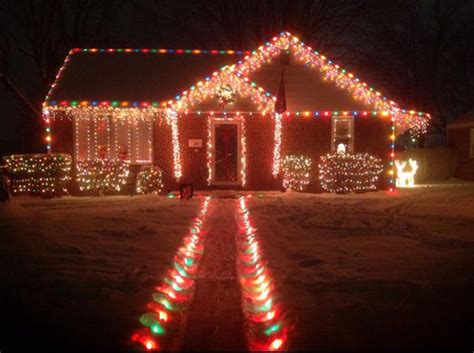 gingerbread house christmas lights