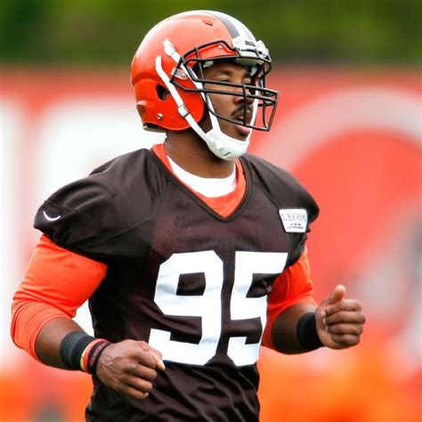 Myles Garrett Stats, News, Videos, Highlights, Pictures, Bio - Cleveland Browns - ESPN