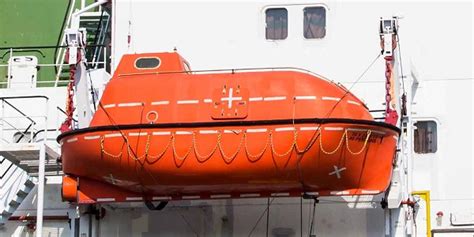 Ultimate Guide of Enclosed Lifeboat Launching Procedure - New Marine