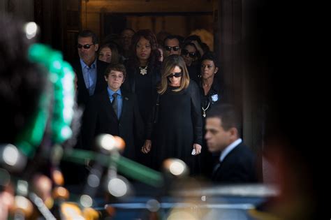 At Joan Rivers’s Memorial, Celebrities, Cameras and Crowds - The New ...