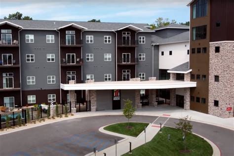 East Springfield, MO Senior Living | Turners Rock