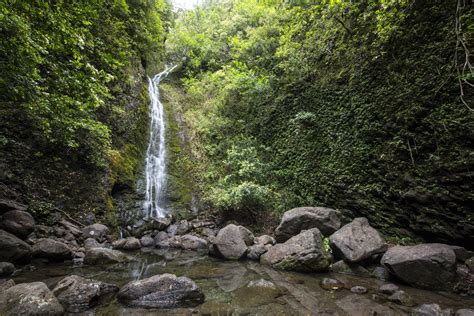 Lulumahu Falls Hike | Outdoor Project