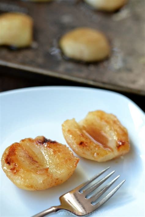 Baked Pears with Cinnamon and Honey - To Simply Inspire