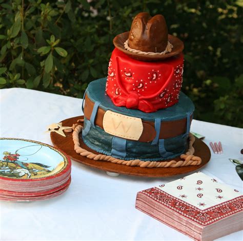 the cake box girls: Cowboy Birthday Cake