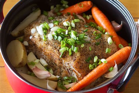 One-Pot Pork Roast Recipe with Garlic Carrot and Potatoes — Eatwell101