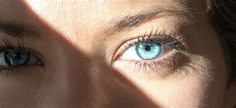 What Are the Symptoms of Sun Damage to the Eyes? | For Eyes | Blog