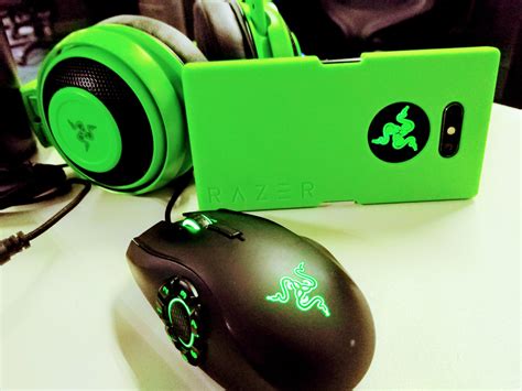 Pantone 802 C. : r/razer